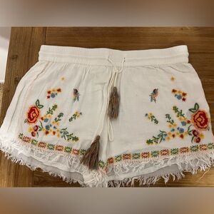 Embroidered White Women's Shorts